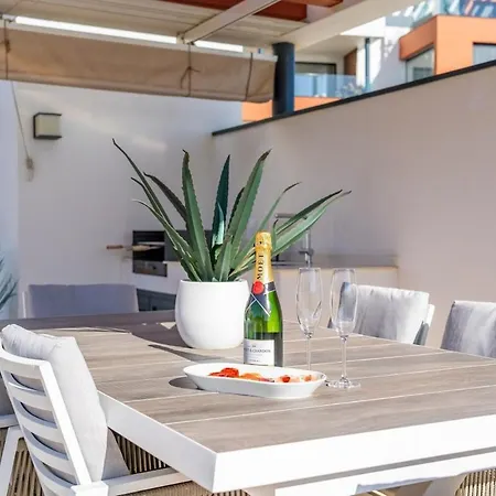 아파트 Stunning Penthouse -private Pool *