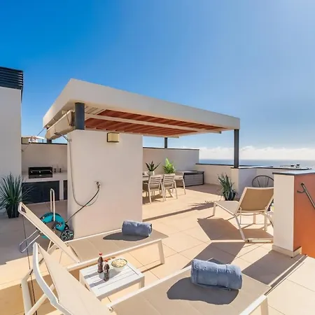 Stunning Penthouse -private Pool * 푸엔히롤라