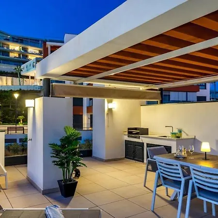 아파트 Stunning Penthouse -private Pool *