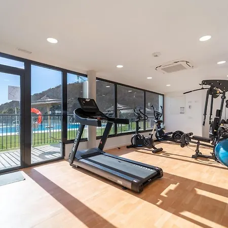Stunning Penthouse -private Pool * 푸엔히롤라
